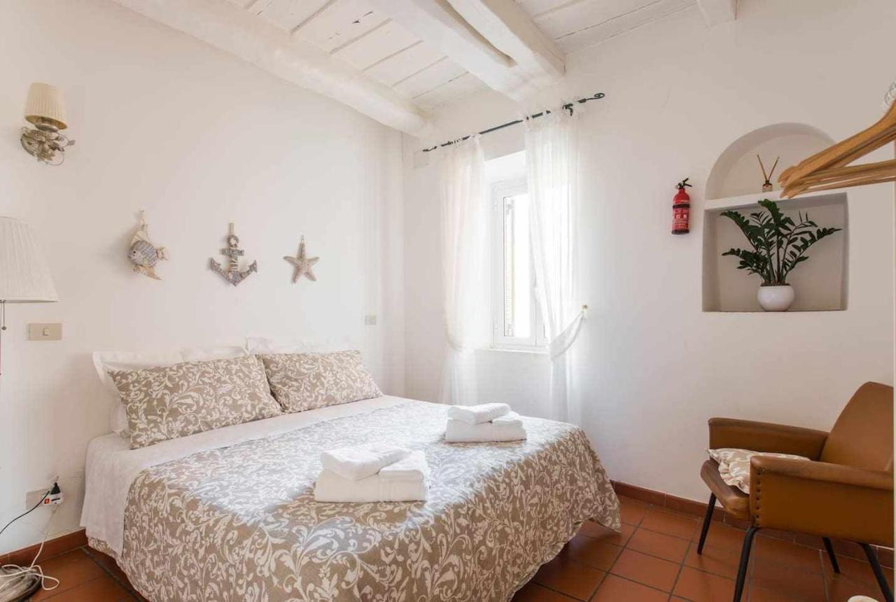Little Medieval House Nettuno Exterior foto